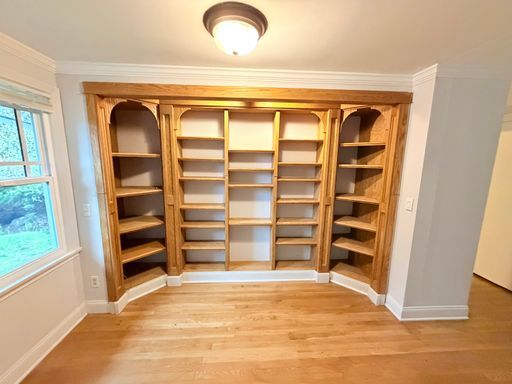 Building Photo - Great 2 bed home, fully fenced backyard in desirable Olympic Hills! Available Now!