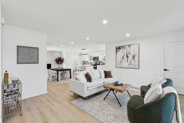 Building Photo - 8566 Sweetwood Dr