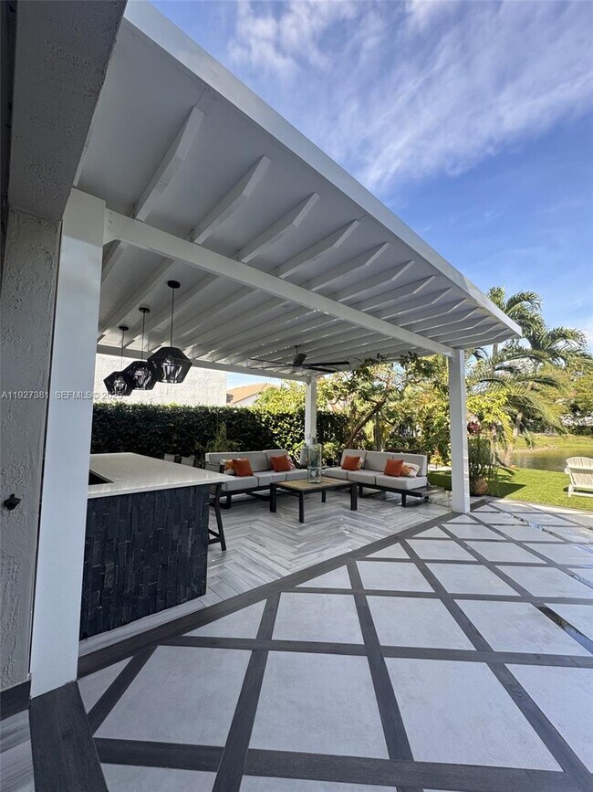 Building Photo - 10973 NW 53rd Ln