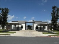 Building Photo - 9 Angelina Dr