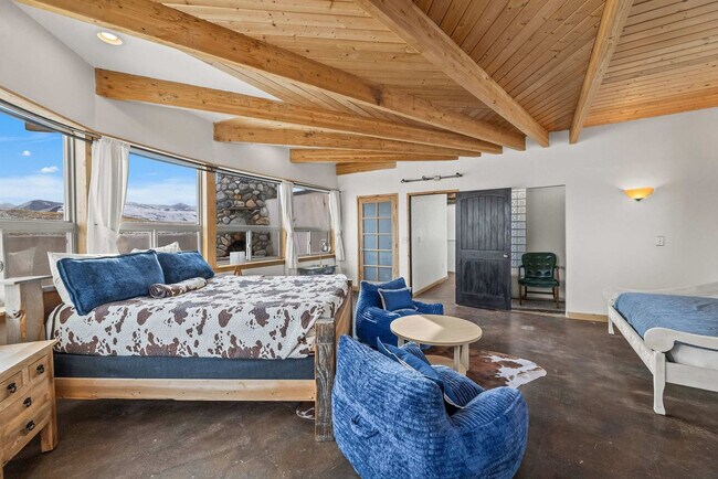 Building Photo - 84 Arcturus Dr