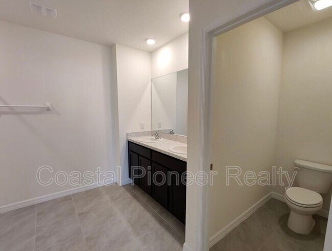 Building Photo - 34260 Jasper Stone Dr
