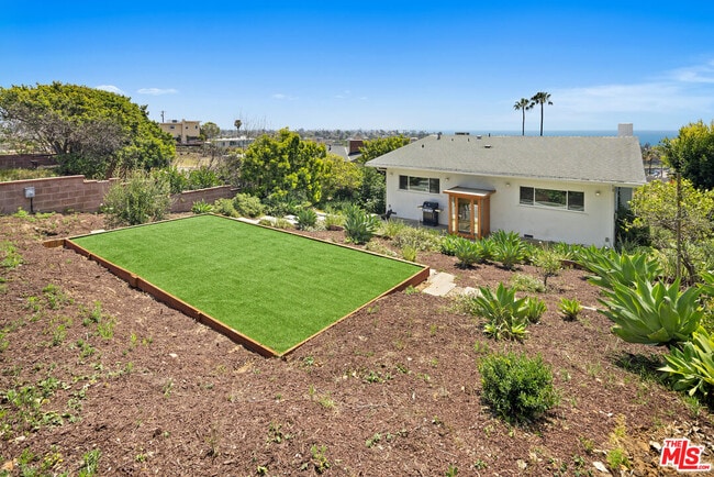 Building Photo - 16641 Linda Terrace