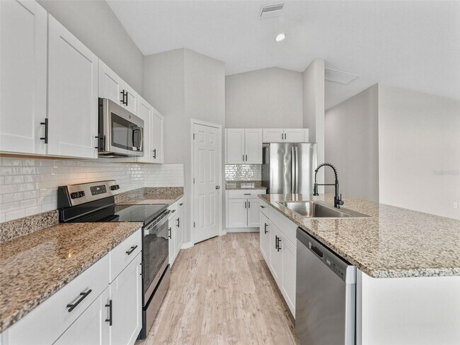 Building Photo - 12776 Tannencrest Dr