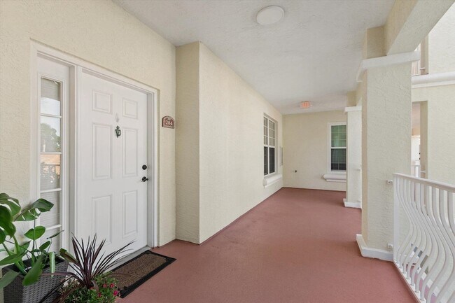 Building Photo - 215 S Ocean Grande Dr