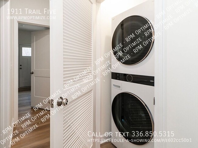 Building Photo - 1911 Trail Five