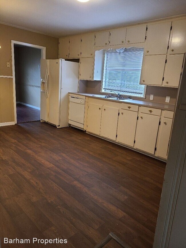 Building Photo - 3 br, 2 bath House - 417 Esther Blvd