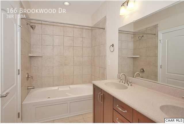 Building Photo - 166 Brookwood Dr