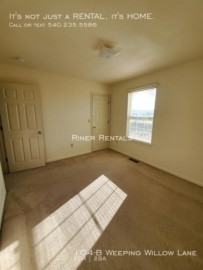 Building Photo - 104 Weeping Willow Ln