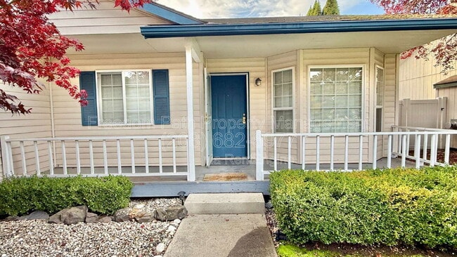 Building Photo - 1902 W Hampson Ave