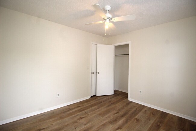 Building Photo - Location! Location! Location! Alpharetta