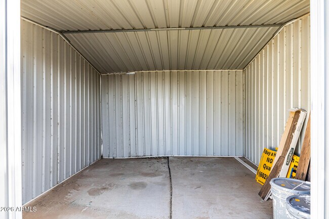 Building Photo - 7613 W Devonshire Ave