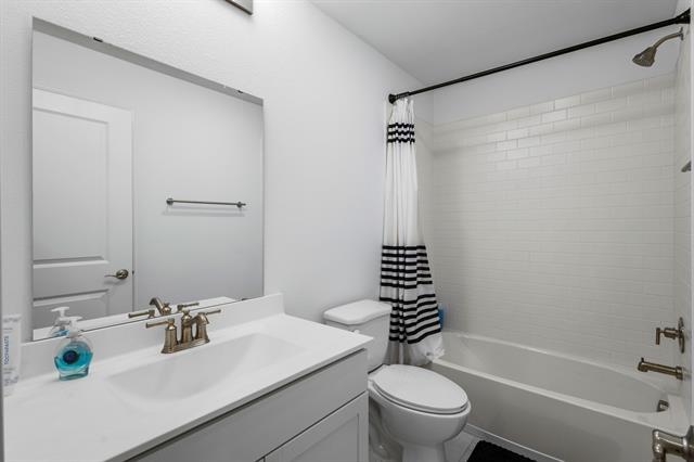 Building Photo - 1926 Honey Crk Rd