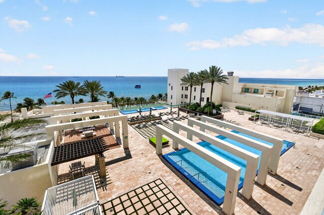 Building Photo - 101 S Fort Lauderdale Beach Blvd