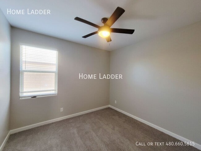 Building Photo - 13610 W Briles Rd