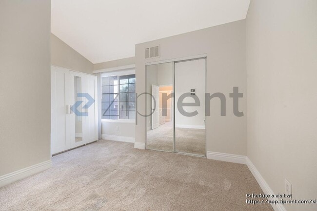 Building Photo - 10264 Maya Linda Rd