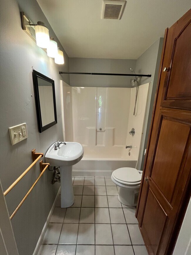 Building Photo - 777-779 Water Street