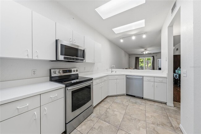 Building Photo - 22128 Little Lagoon Ct