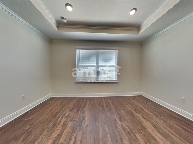 Building Photo - 27388 St Andrews Ave