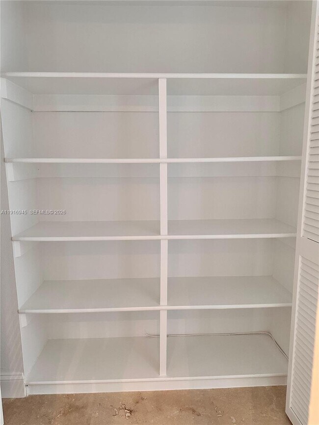 Building Photo - 2333 Brickell Ave