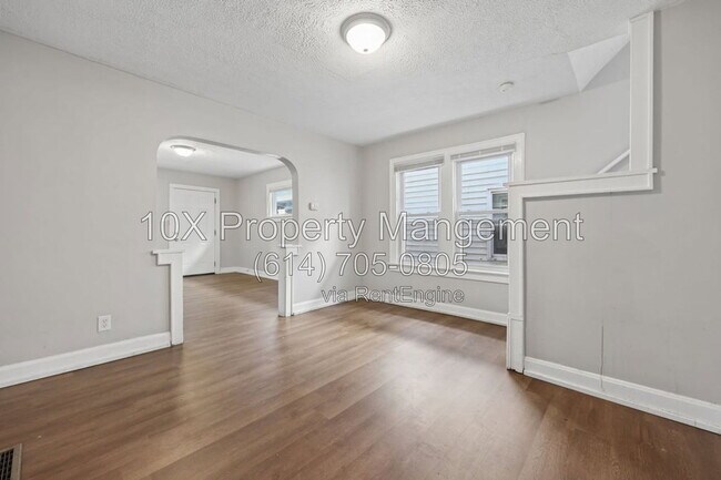 Building Photo - 1088 Siebert St