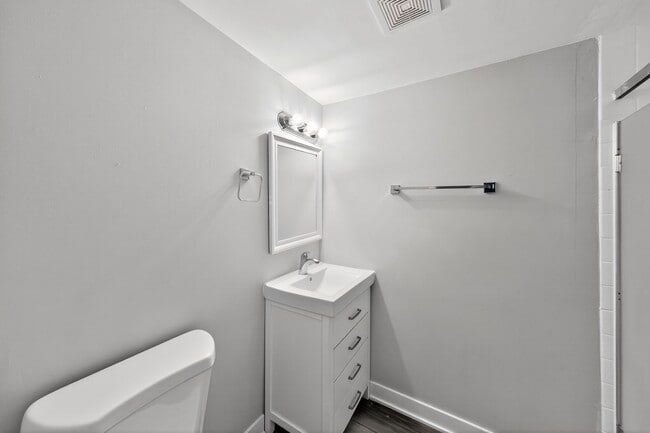 Building Photo - 6113 Spring Ln