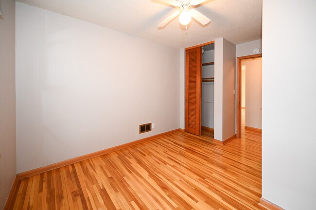 Building Photo - 1203 13th Ave NW