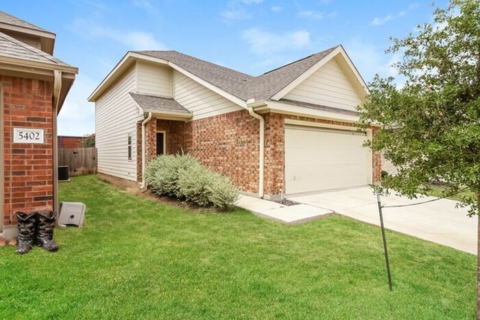 Building Photo - 5330 Freshwater Way