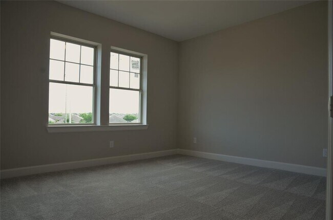 Building Photo - 23834 Pullin Market Dr