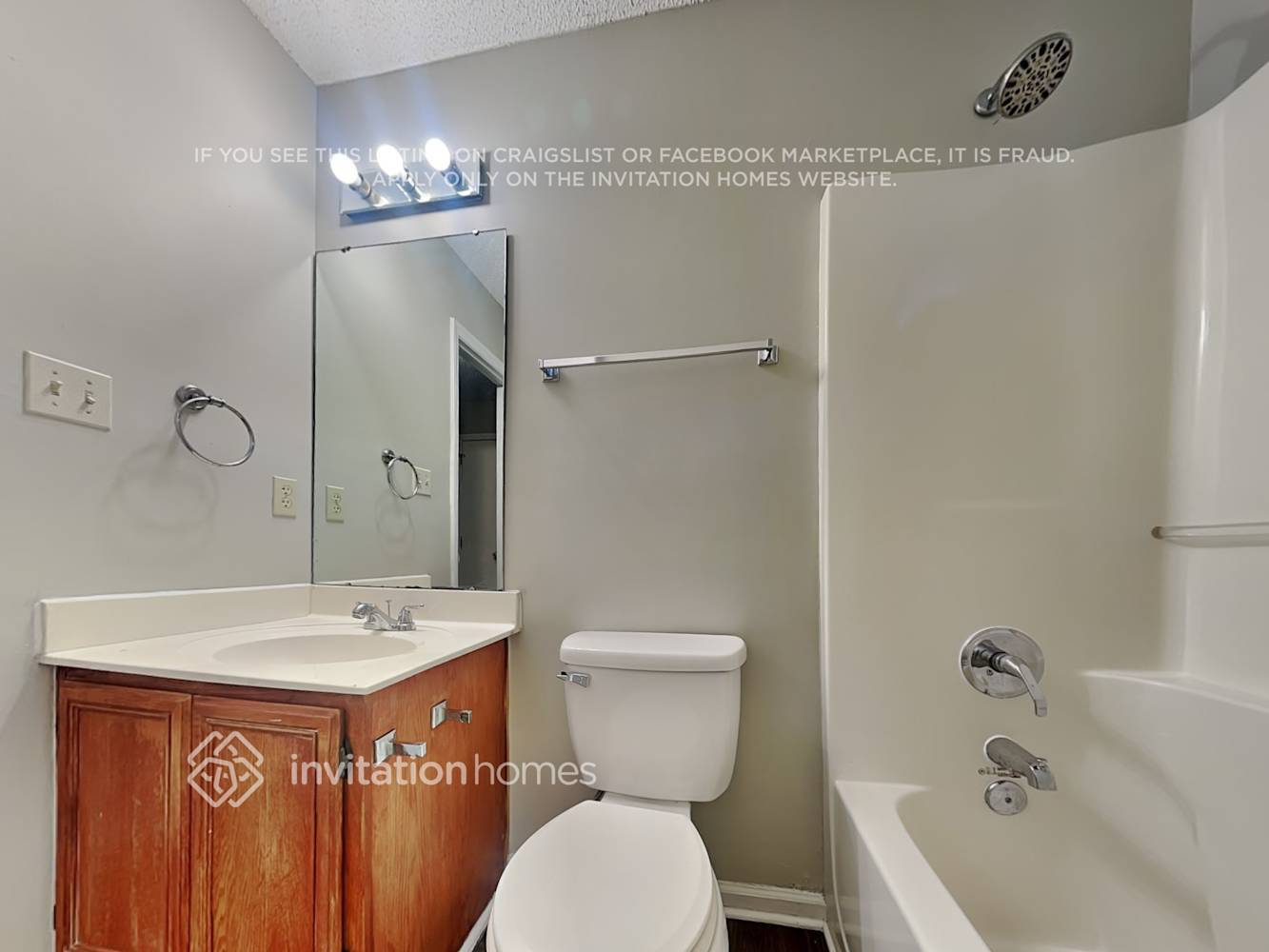 Building Photo - 11017 White Stag Dr