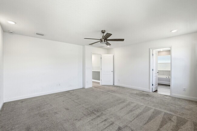 Building Photo - 216 Santorini Ct