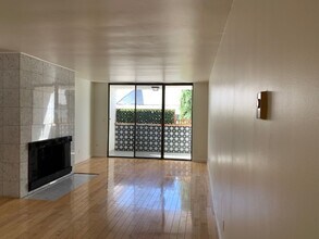 Building Photo - Rare Oppotunity: Freshly Remodeled 4-Bdrm/2-Ba Condo at 11th & Arizona in Santa Monica