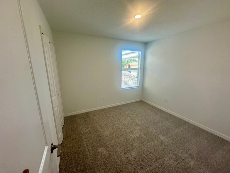 Building Photo - 17606 Happytrails St
