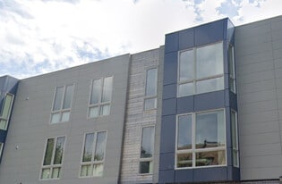 Building Photo - 4615 Cedar Ave
