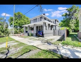 Building Photo - 2823 N Market St