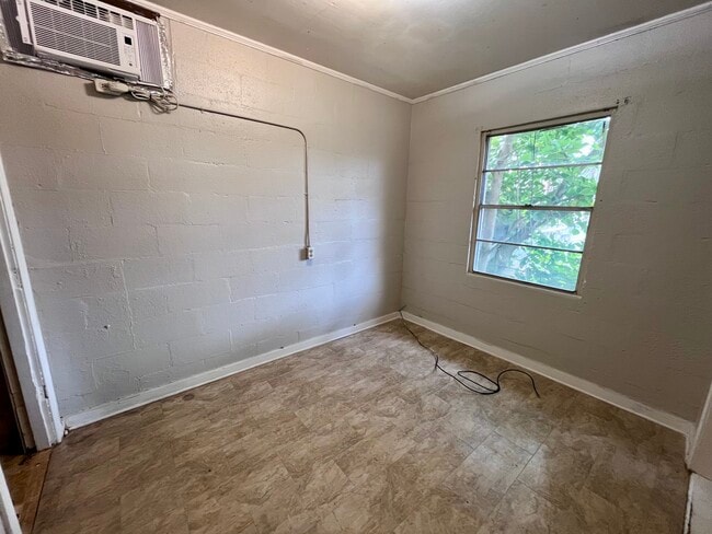 Building Photo - 809 2nd Ave N