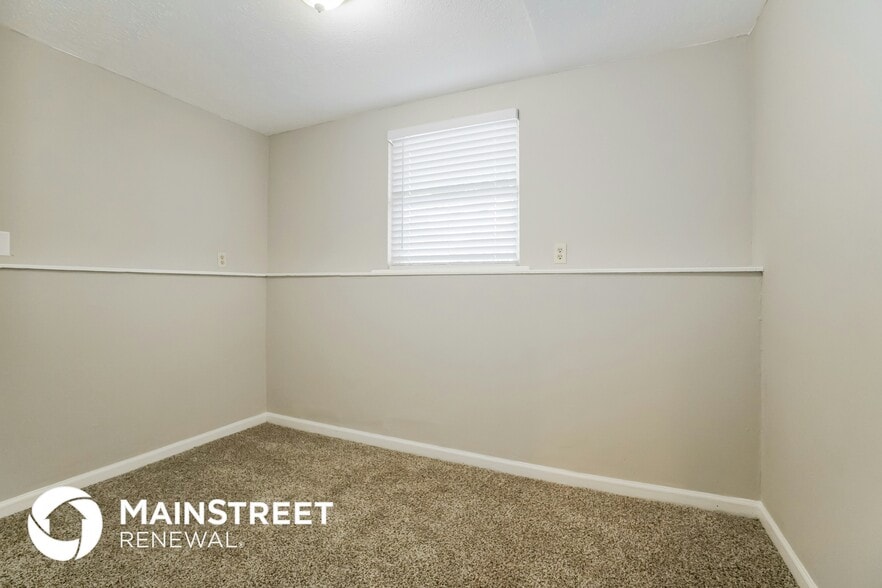 Building Photo - 6976 Endsleigh Dr