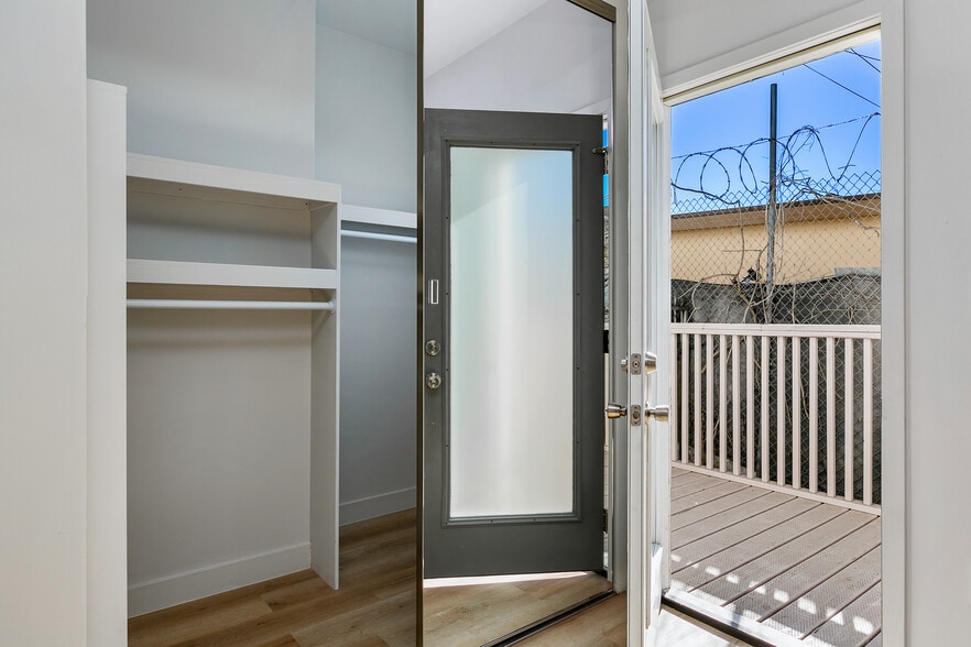 Building Photo - 1784 S Rimpau Blvd