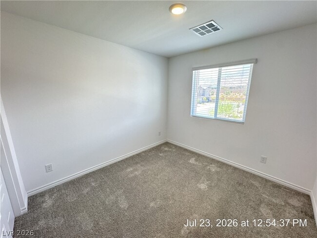 Building Photo - 6240 Foxes Dl St