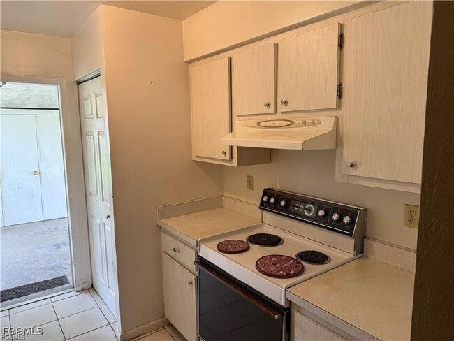 Building Photo - 406 Morgan Cir S