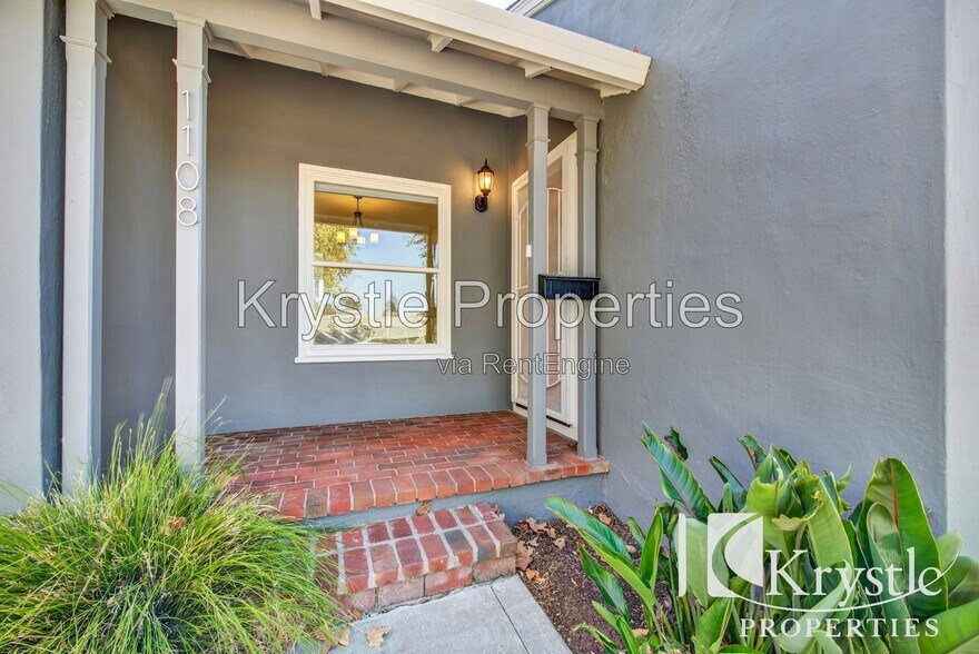 Building Photo - 1108 Shasta St