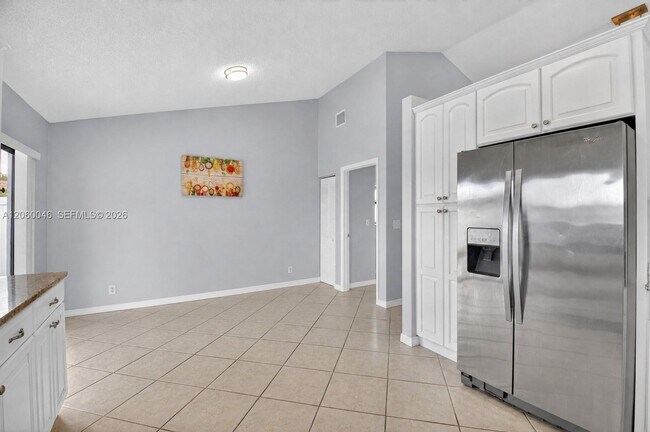 Building Photo - 6043 Sunberry Cir