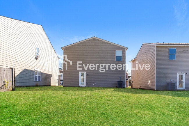 Building Photo - 157 Cloverbrook Dr