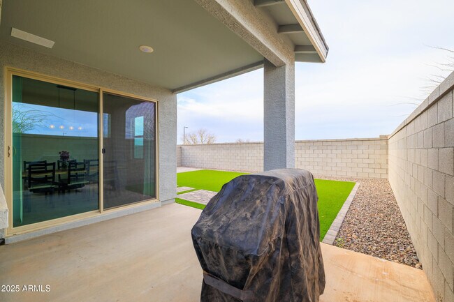 Building Photo - 6810 W Pedro Ln