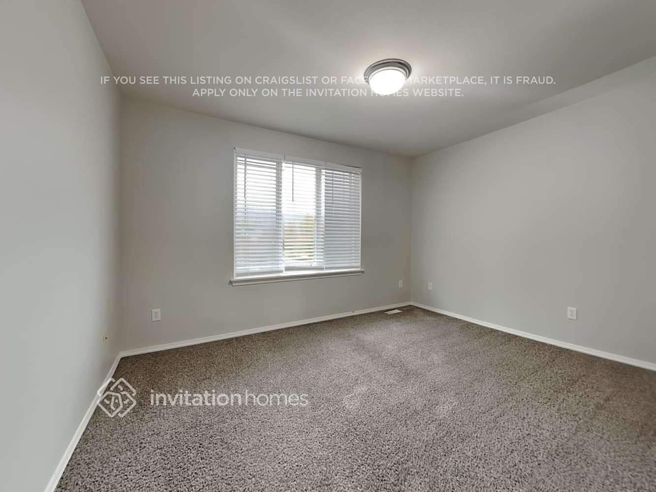 Building Photo - 301 Hawk Ave SW