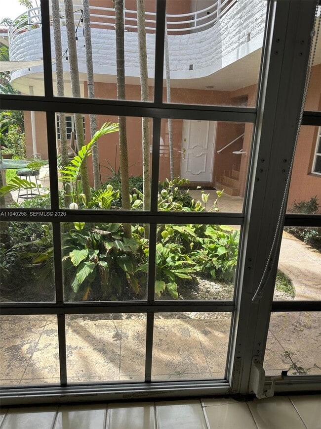 Building Photo - 60 Park Dr