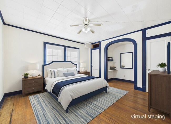 Building Photo - 324 General Mouton Ave