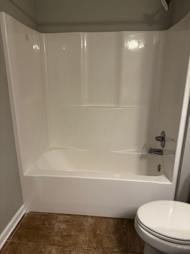 Building Photo - 9133 Saw Tooth Loop