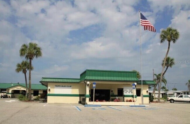 Building Photo - 105 Del Rio Dr