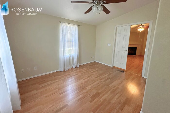 Building Photo - 1888 Sarafina Dr
